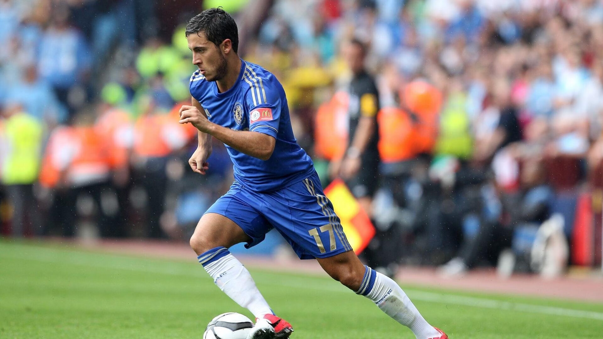 西甲：巴萨3-1止颓势 安东尼独造三球，安东尼奥与巴萨尼奥